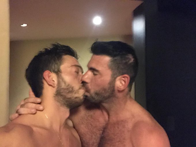 2 pic. FUCK that was hot! Met the only @BillySantoroXXX today for some ... ? #Gayporn #onlyfans #comingsoon