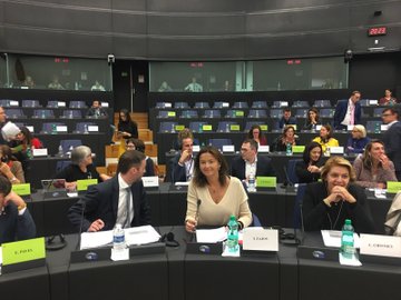 View image on Twitter