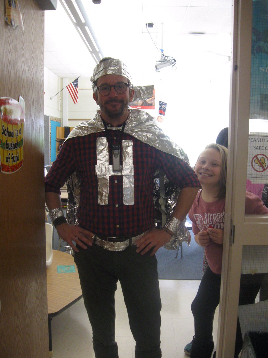 Students &amp; staff <a href="/CBWarwickElem/">Warwick Elementary School CBSD</a> kick off Red Ribbon Week by wearing shiny clothes -promising to not dull their future with drugs!