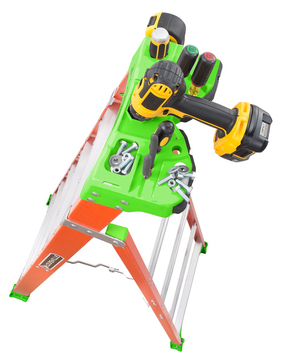LvilleLadder's tweet photo. By adding the Lean Green technology, our #crossXstep evolves into a complete climbing solution that makes it clear that your worksite is safety compliant. #BuiltToBeSeen  #NSCExpo  https://t.co/J7RUtAYU4a https://t.co/pSz96BZhlF
