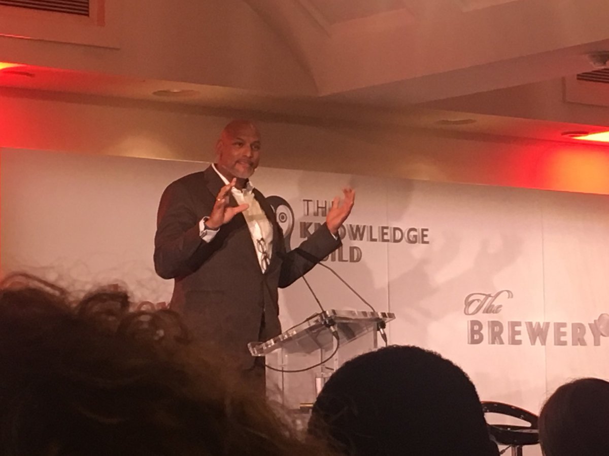 hannahbray's tweet image. Be a mirror. Look at people and reflect their potential back to them. Make everyone feel that they belong. ⁦@JohnAmaechi⁩ ⁦@theBreweryVenue⁩ #knowledgeguide