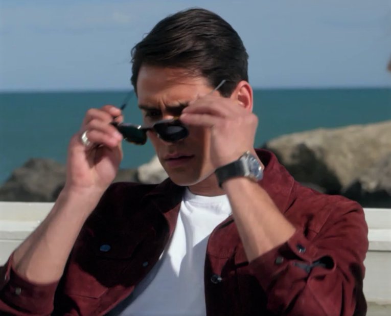 HespShirley's tweet photo. Another from #Snatch2 with #LukePasqualino
#AlbertHill
#LucaLundi
@MadisonCorrine1 β¦β¦β¦.. can't keep him from his sunglasses https://t.co/dHo6cZtV3o