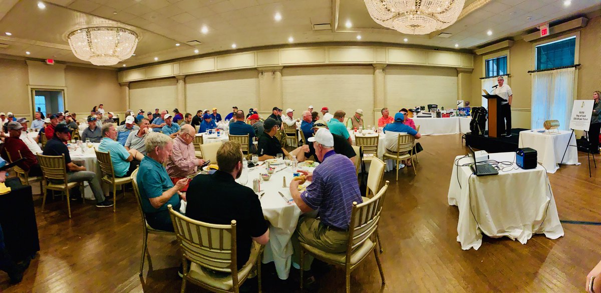 HACOwnerMarc's tweet photo. Spending lunch with @OkGrocers and many fellow Oklahoma grocers & food suppliers to raise money for education & the #OGEF OK Grocers Education Foundation! Thank you to all of these local businesses reinvesting in OK education! #GrocersDoingGood #whyIshoplocal
🛒🙏👍 https://t.co/6C1hSyDdr7