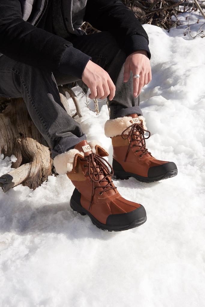 With rich woolen lining and Vibram® performance outsoles, the Butte goes above and beyond your average waterproof boot. #UGGlife

bit.ly/2IWwaZd