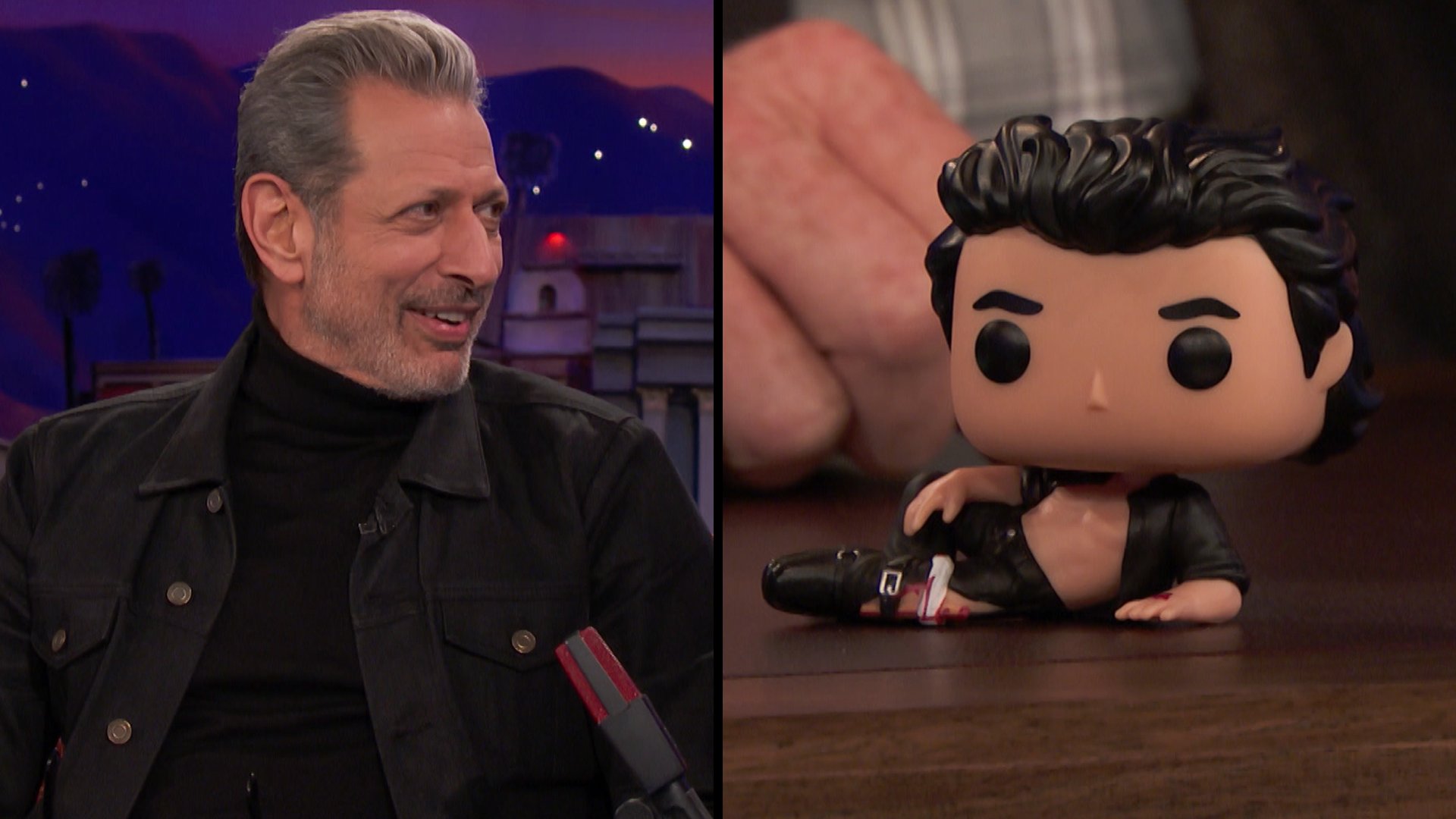 Happy Birthday to the man with the sexiest figure, Jeff Goldblum. 
