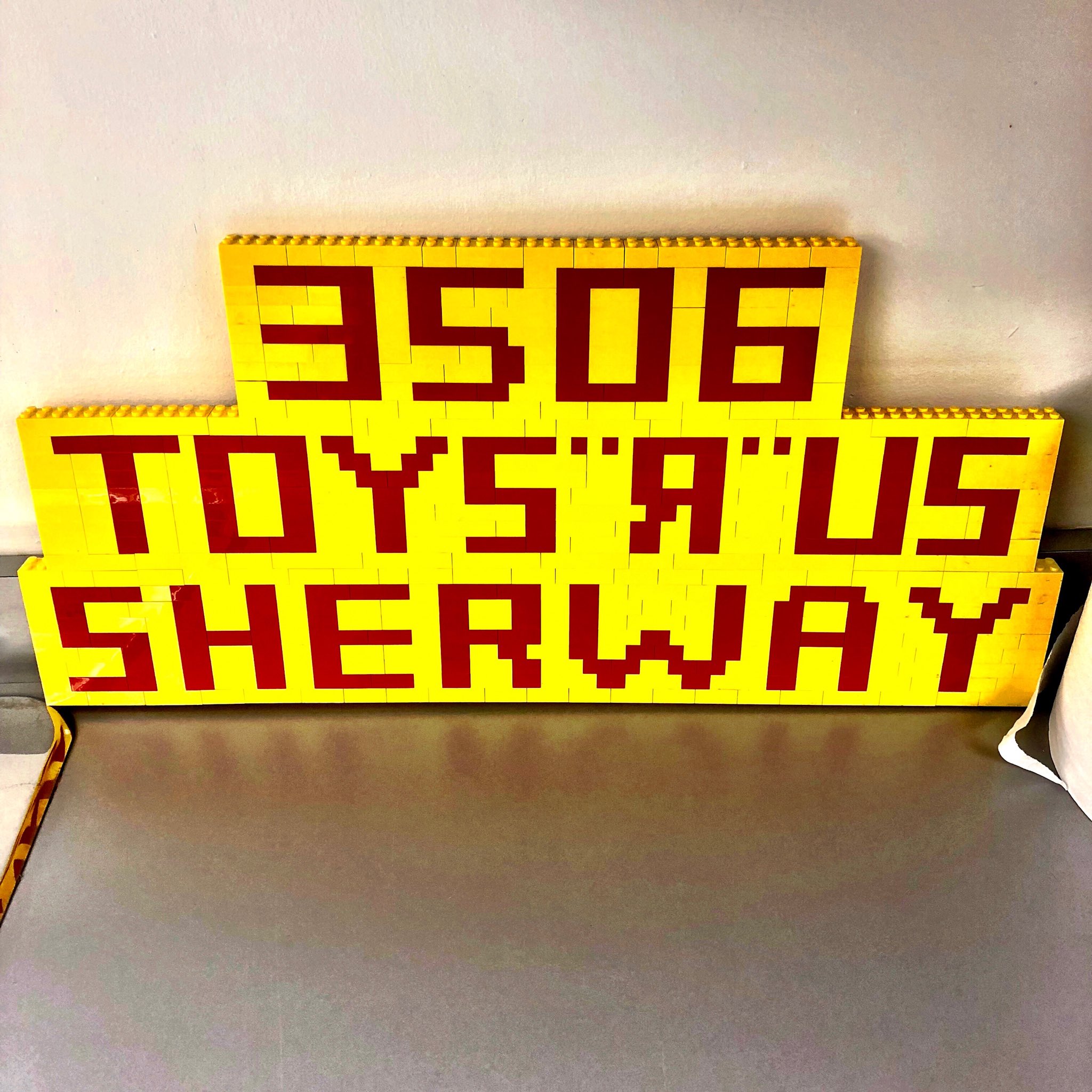 toys r us sherway