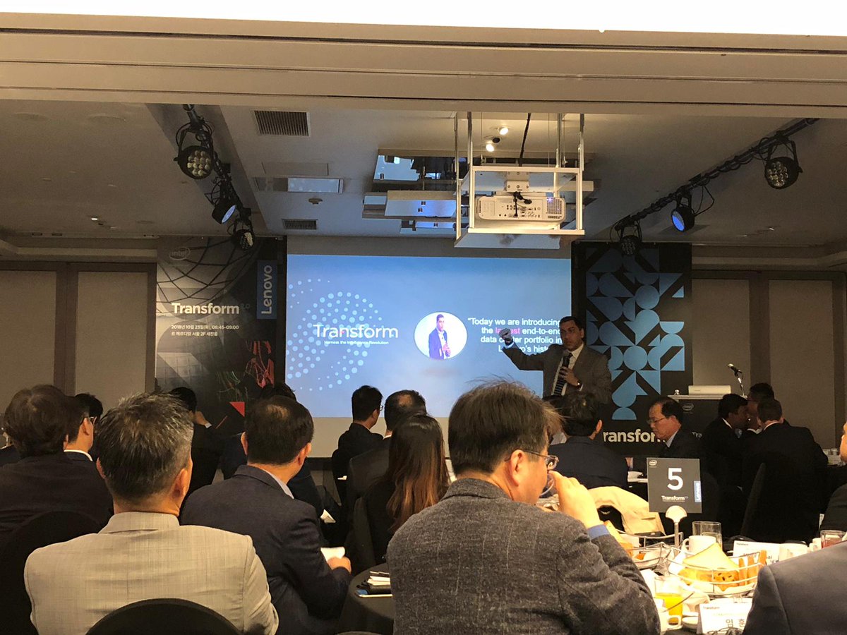Sumir_bhatia's tweet image. #LenovoTransform Seoul. Out first session started at 6.30 am with a CXO breakfast. Yes 6.30 am !! Houseful ! Wow! Enjoyed speaking on #IntelligentTransformation . Media and main tent next !