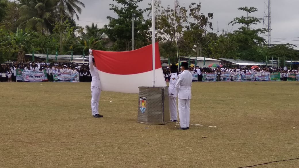 gandrungkec's tweet photo. Selamat Hari Santri Nasional 2018 https://t.co/u7AyodSUUO