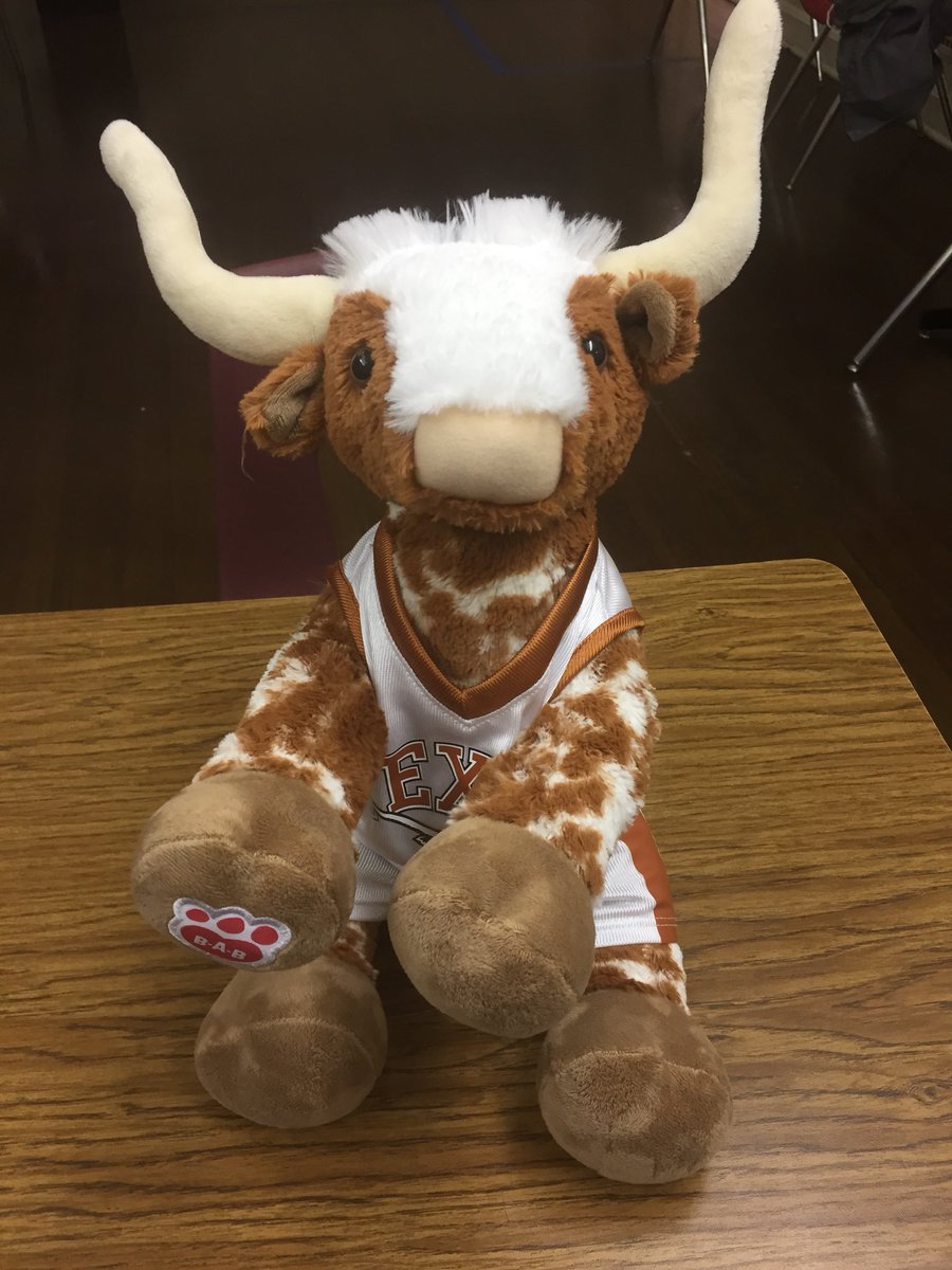 daniel_ches's tweet image. Say hello to Bevo, my new class pet and talking piece for #restorativecircles #restorativepractice @TEXRPE2E @SAISD @TeachForAmerica  #Longhorns #HookEm