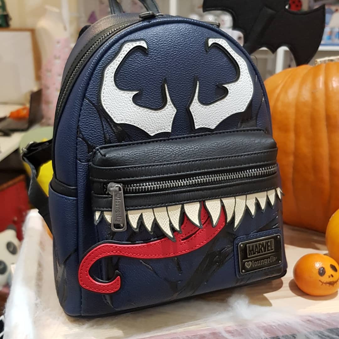 #toodlerlife #mumlife #dadlife #parenthood #dressedfortheoccasion #costumeparty #venom #spiderman #marvel #loungefly #backpack #instock #moxandco #earrings #dangles #handmade #earfashion #accessories #necessities #toffeeapple #giftshop #kidshop #familyshop #toyshop #giftideas