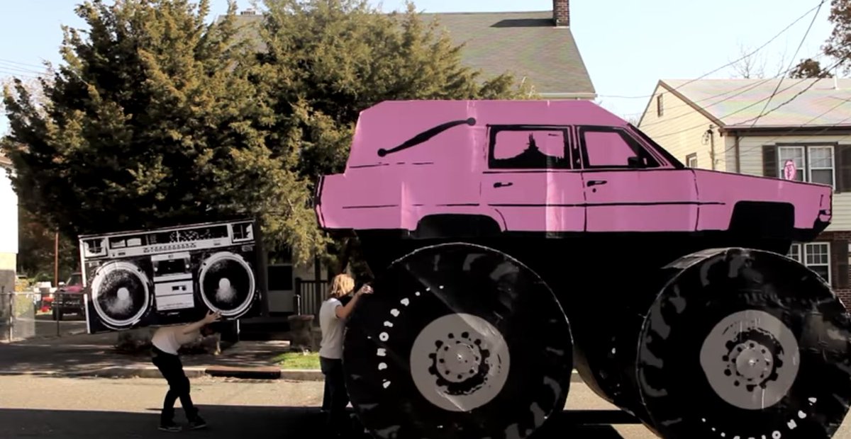 debbiemillman's tweet image. “Graphic designers don't have a captive audience. We're not filmmakers. Everybody doesn't go into a dark room and stare at a screen. You have to grab somebody. You have to shake them, make them pay attention to this thing.” —Paul Sahre (@psahre): bit.ly/PaulSahreDM