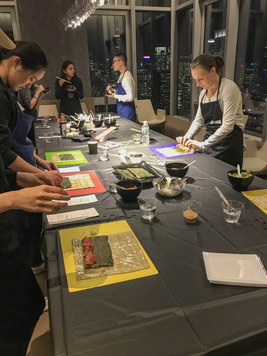 Last week, #eosnomad residents enjoyed learning how to make delicious #pokebowls with <a href="/citycookin/">Stephanie</a>! 🍣 #lovewhereyoulive #citycookingwestend