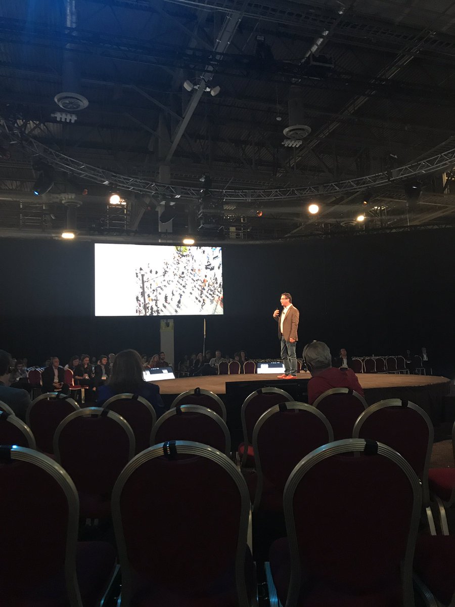 koreyrjohnson's tweet image. #RT @bold_insight: “Technology has stolen idle time. What are the ways we can design with humility and respect for taking that idle time?” - @glew #humanizingexperiences #enrichlives @money2020 #Money2020Vegas