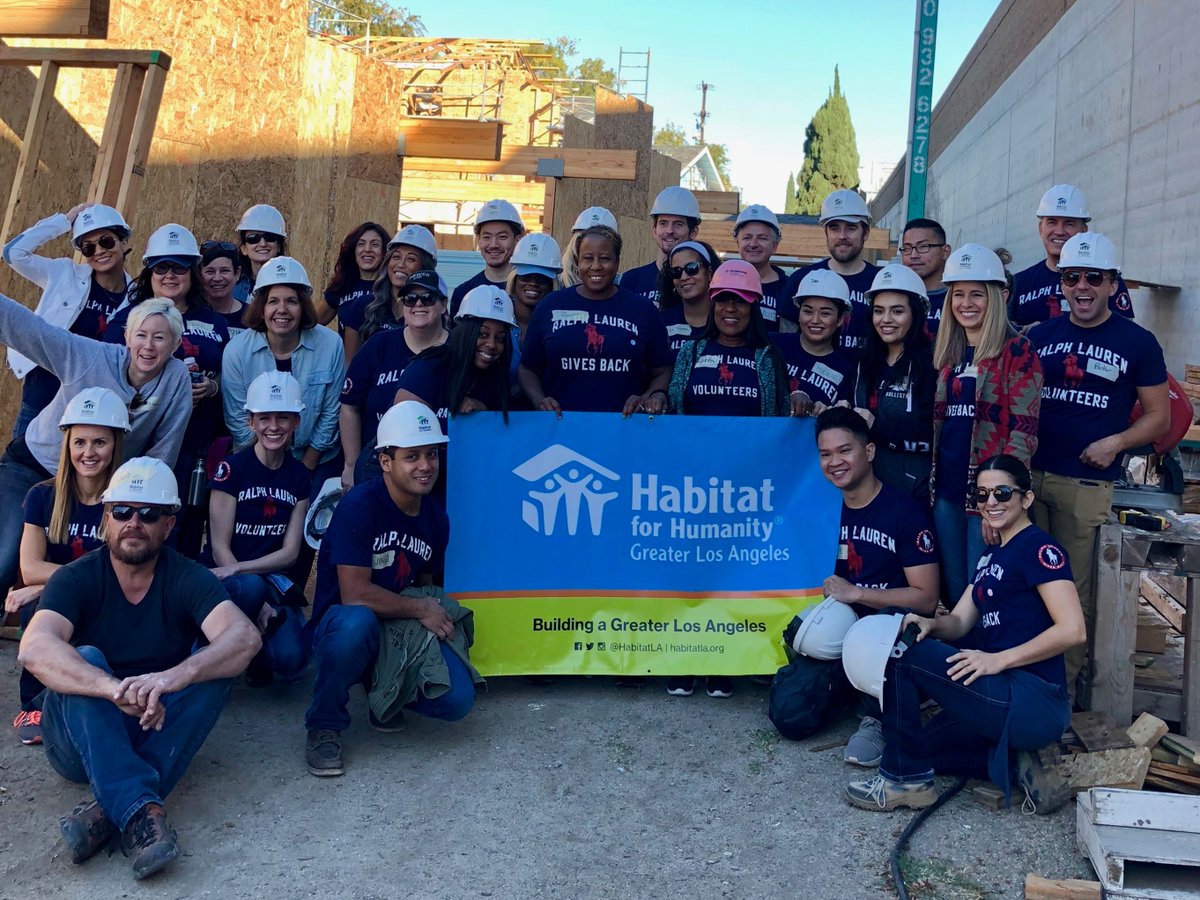 HabitatLA's tweet photo. We were thrilled to have 30+ #volunteers from Ralph Lauren building last week in #CulverCity. Thank you for selecting @HabitatLA for your #RLGivesBack team day! Your hard work + generosity will have a great impact on the 10 families who will live in these homes. #BuildLA https://t.co/tHmfN2m8Rk