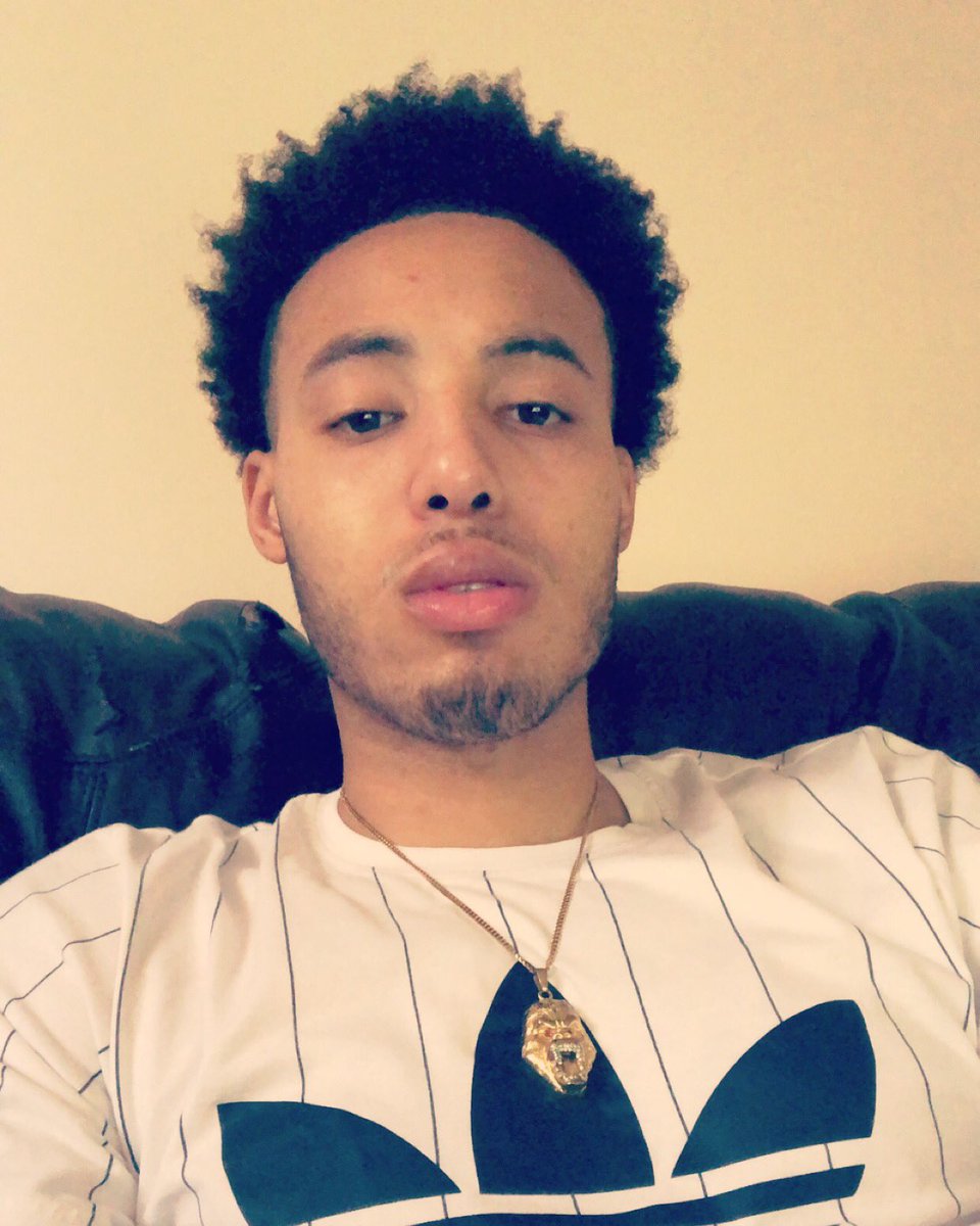 KingKC__'s tweet photo. STAY FOCUS AND IN YO BAG🎒💯🔌🔥
O N L Y W A Y T O B E...❗️❗️❗️
#kingkc #gso #swabmob #lilsomething #forthepeople #check #myvideo #out #linkinbio #gang #gang #like4like #alwaysgrinding #dripharder #backden #videoinmybio #chicago #artist 🤟🏾 https://t.co/NY7gZPSfGA