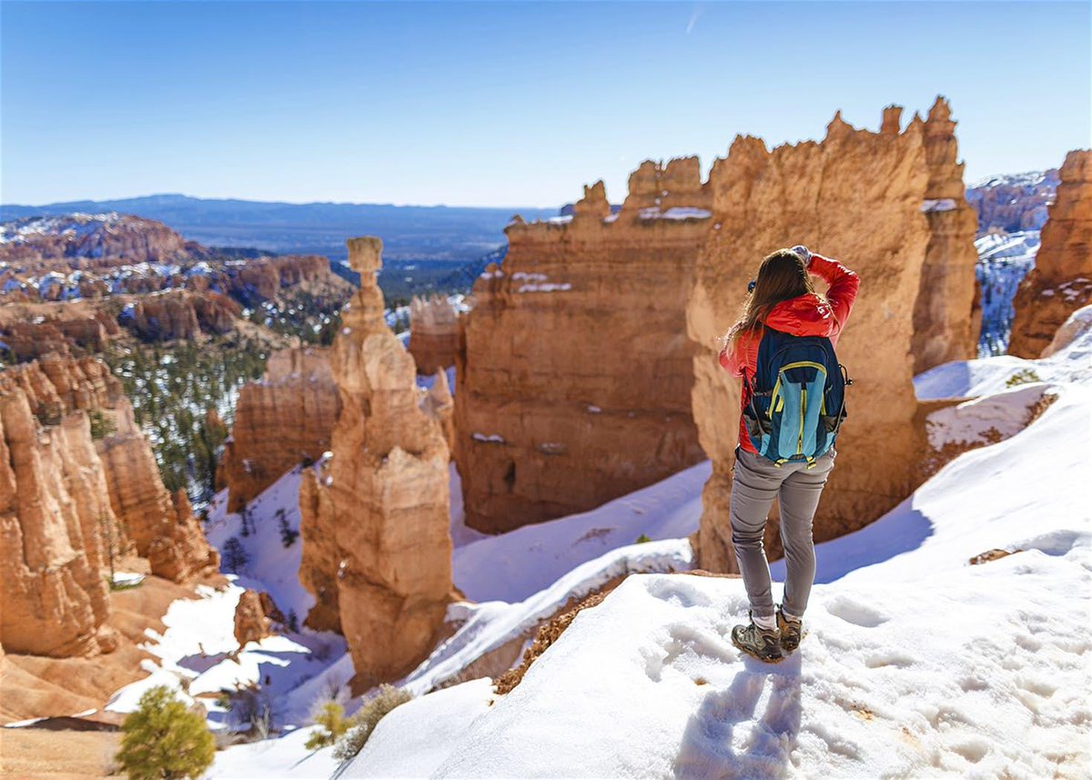 lonelyplanet's tweet photo. Grab your parka, embrace the chill and see these rare moments of winter wonder. North America’s most spectacular winter destinations: https://t.co/Vok432LsRX by @andy_murdock #travel https://t.co/NsQZhEwlZz