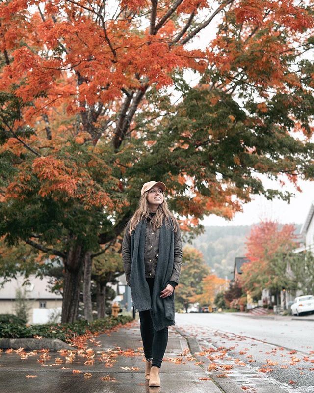 emilylew's tweet photo. Foliage hunting on Bainbridge Island. 🍁🍂 Today on https://t.co/69DhbdPKDR .
.
.
.
.
.
.
.
.
.
.
.
.
#pursuewhatislovely #fallfoliage #abmlifeiscolorful #dametravelers #bainbridgeisland #someprettytravels #travelblogger #southernblogger #streetstylechic #falloutfits #fallfash… https://t.co/RIb7V0z0G1