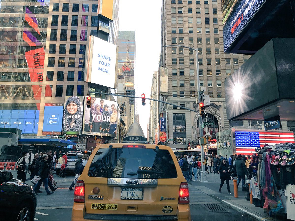 abbas_elsabti's tweet photo. #time_square زحمة مغرب https://t.co/5XG1hWNMft