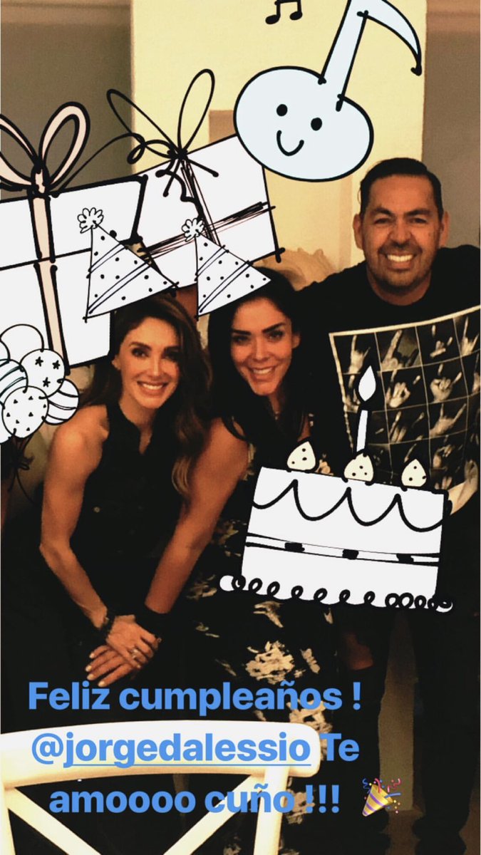 LachyV's tweet photo. Happy Birthday 🎈🎁🎉🎊🎂 @jorgedalessio . Que dios te siga bendiciendo e iluminando para que sigas cosechando éxitos junto a @MATUTEmx y todos los #Matutes❤️ y también en tu vida personal junto a la hermosa @macpuente y la hermosa familia que forman 😍😍❤️❤️♥️♥️🎊🎉🔥 https://t.co/GBqqwmL9P4