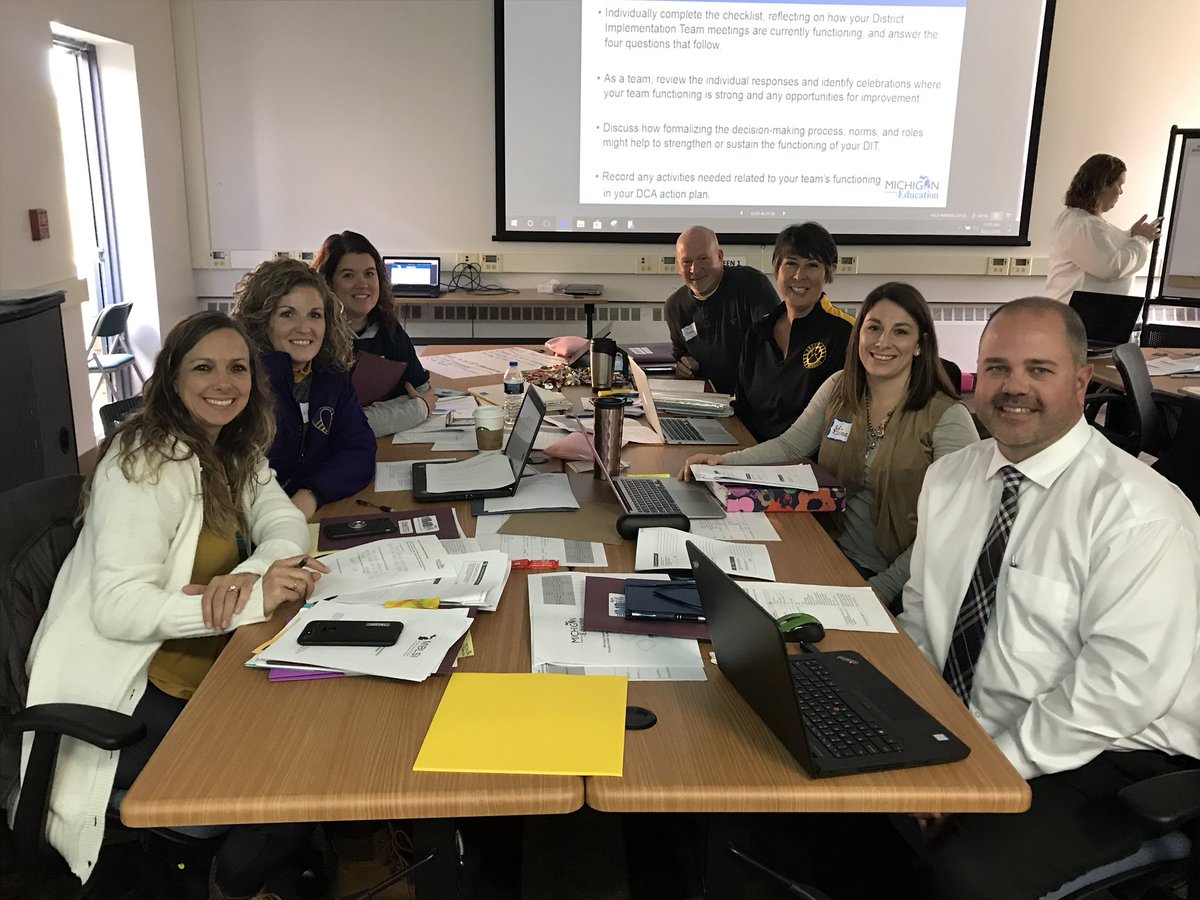 ggemalsky's tweet photo. Great collaboration today with this crew! We are moving along with the implementation of #MTSS through the #transformationzone! #onstedpride @mieducation @Steve_Head71 @md271972 @EllisonAlaina @aklotz24 https://t.co/NayVeQE00Q