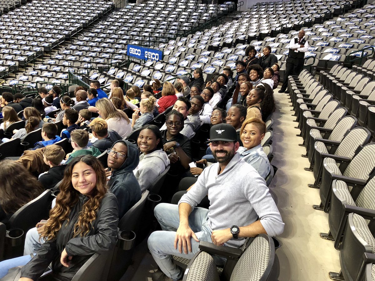 DeSotoCollege's tweet photo. Ready to watch a great game after learning life lessons from top @dallasmavs executives! 🐴🏀🤗 https://t.co/2kvGlQsTDL