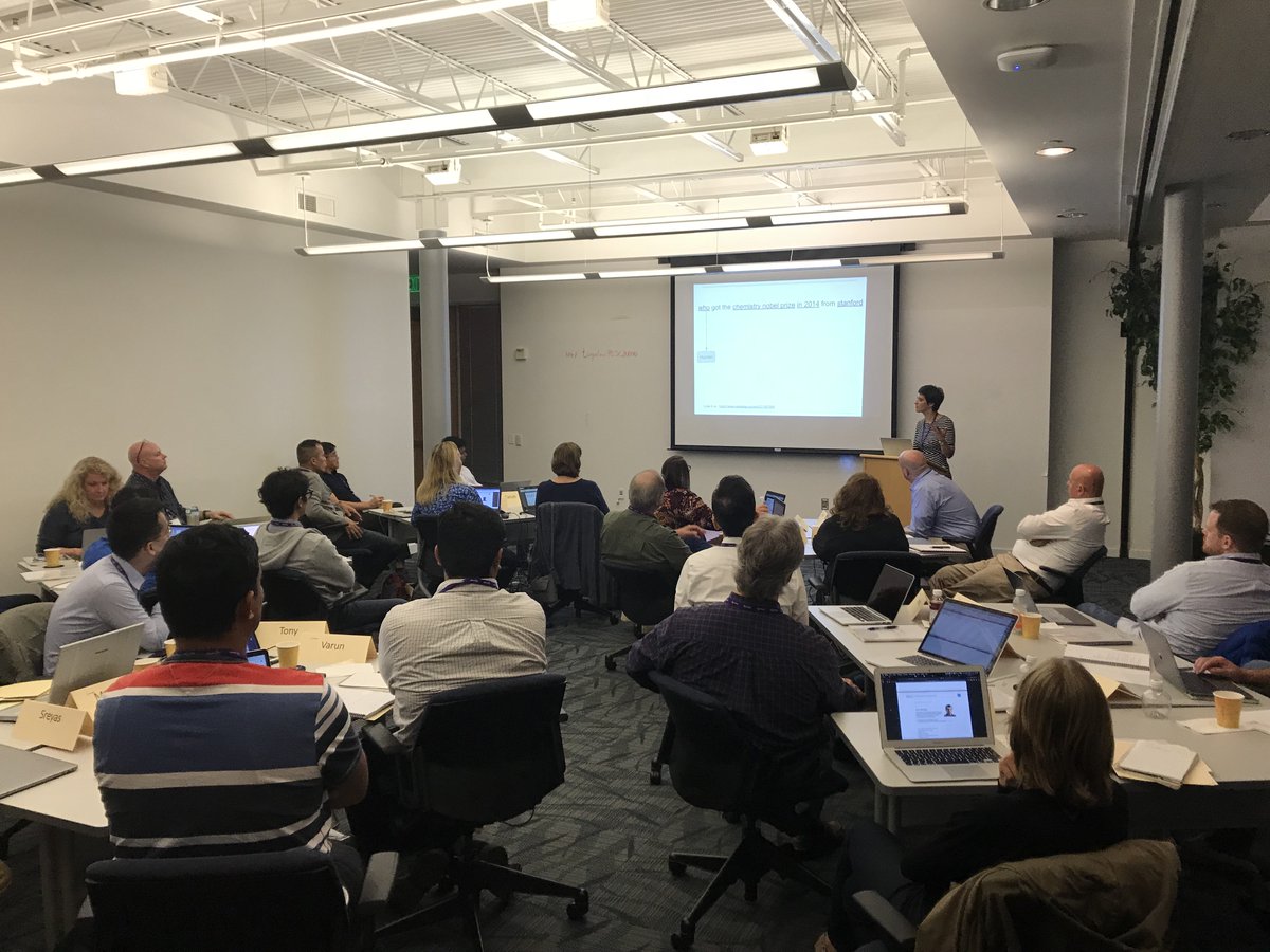 rafalsgoncalves's tweet photo. First day of the Fall Protégé Short Course @Stanford underway, with a full class of soon to be OWL #Ontology experts #protegeproject https://t.co/7DBMXuFUlv