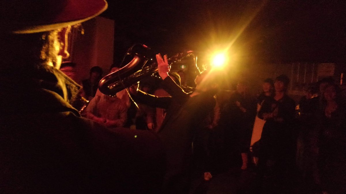 69MotoKing's tweet photo. Codex Barbes @名古屋
いつもぶれない
ハイブリットな世界観で
世界観で背中押して頂けてますが
今回より格別感謝しております(泣)
ケイタ君には驚きましたが(笑)
先程娘にあーだこーだ
教えてもらい
より一層感謝しております(泣)
#CodexBarbes https://t.co/IQgNSZSiwi