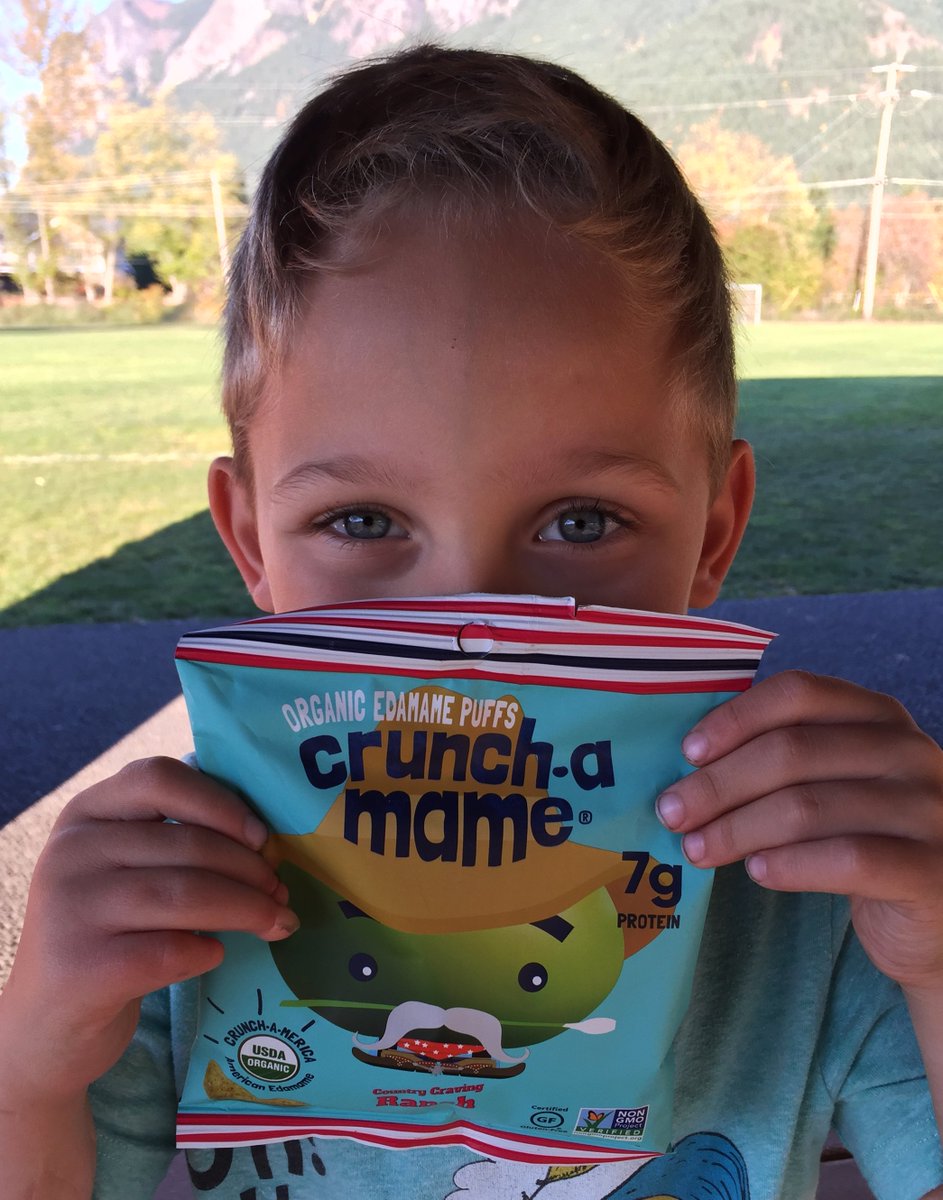 crunchamame's tweet photo. Ditch candy for a healthy #Halloween treat this year! 👻 Get your single serving puffs on #Amazon just in time for trick or treaters 🎃 https://t.co/pE750P0z8z