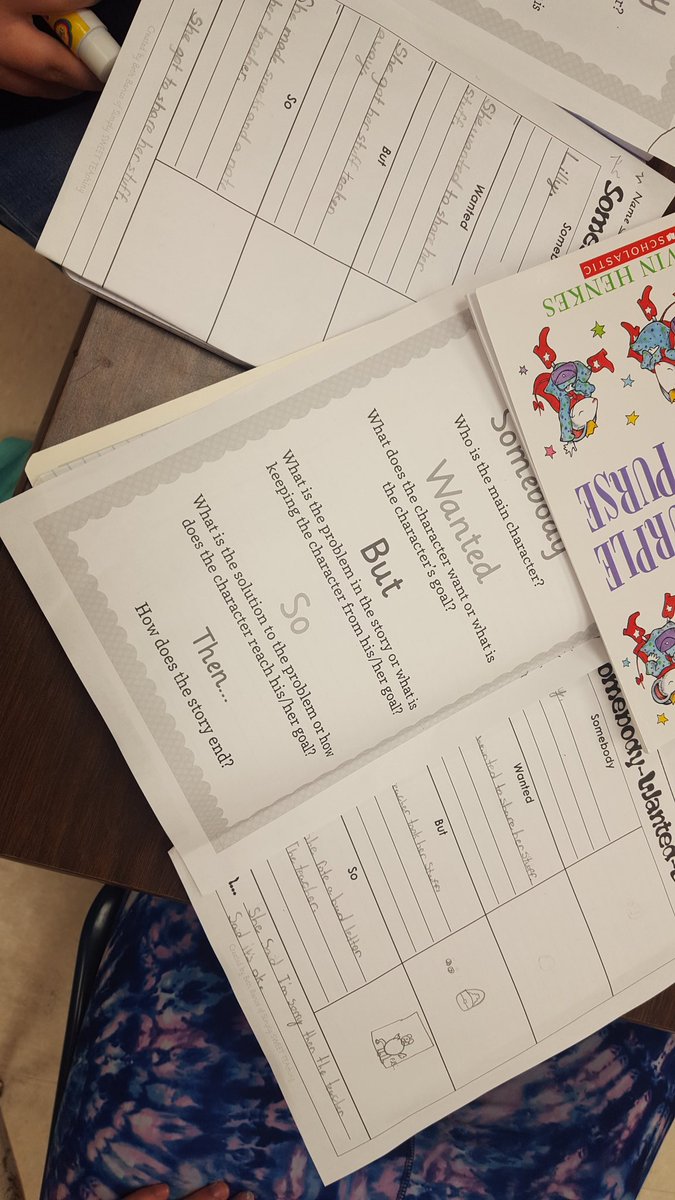 brittany_sing12's tweet photo. Lilly's Purple Plastic Purse #bestfriendscollection #workingonreadingstrategies #guidedreading #baldwinproud https://t.co/bvCT4DyBr6