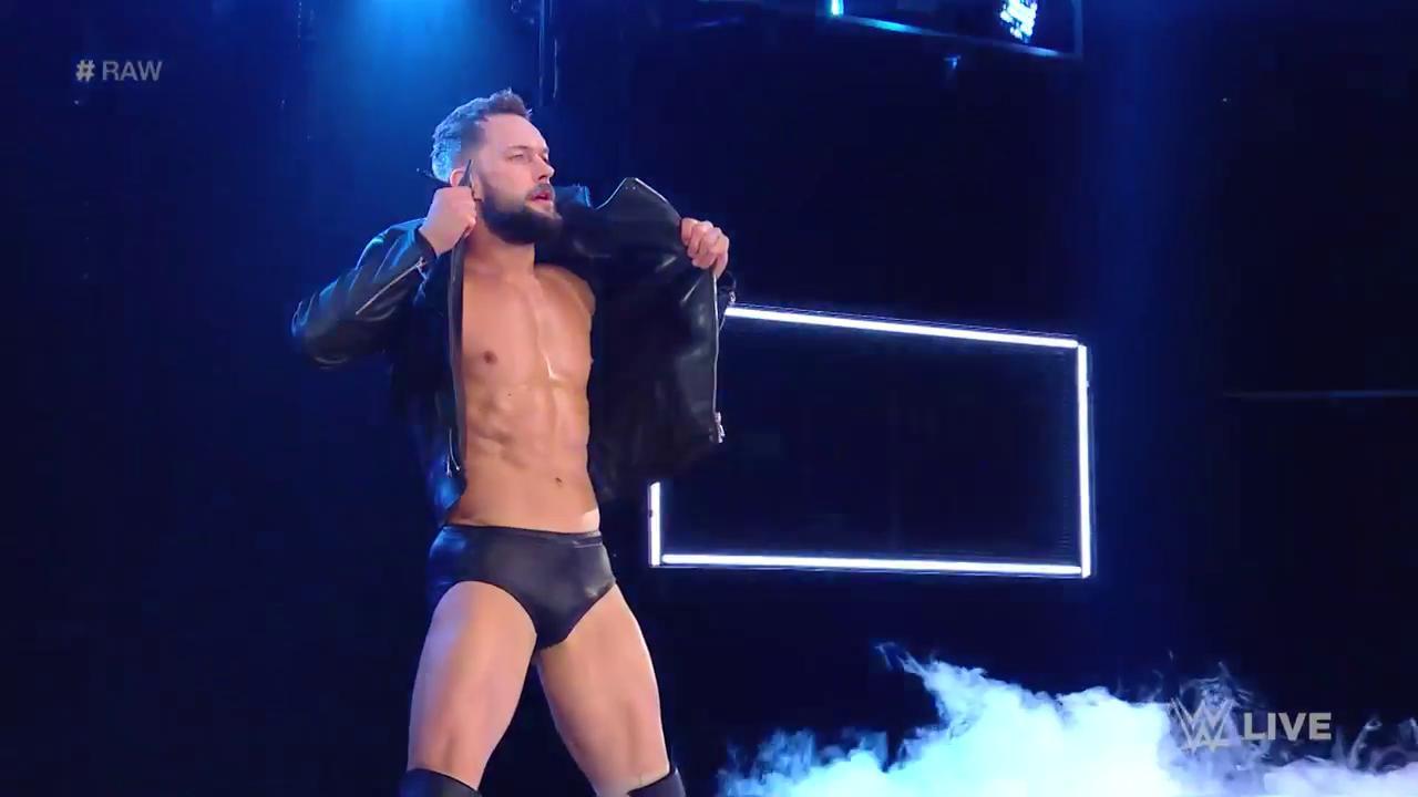 DqJvI2aUcAE-DE1.jpg:large