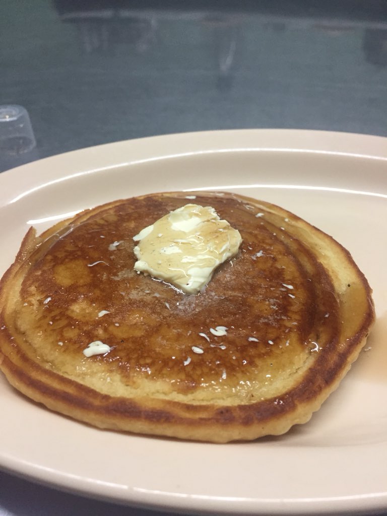elbuenrene12's tweet photo. Cual pinche @IHOP puro #cafeAl https://t.co/92XBL415rI
