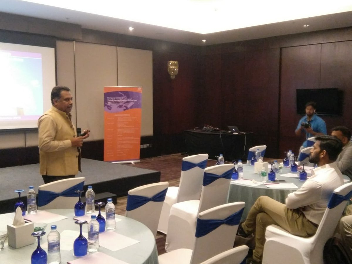 startup_mission's tweet photo. "Startups should try to develop ideas which can be sold. There is no point in making an excellent product and it fails in the market," said Dr Saji Gopinath, CEO, KSUM while giving a session on ‘Critical Success Elements for Startups’. 
#KSUM #Kochi #Mentoring #StartupMission https://t.co/IKOZxOTShc