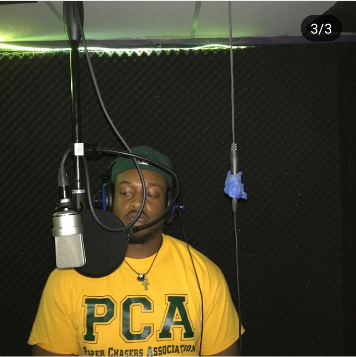 TheRealPCA901's tweet photo. "Good at what I DO cant be ME im NOT U" @copeland_god #PaperChasersAssociation https://t.co/tIJywWDfsd