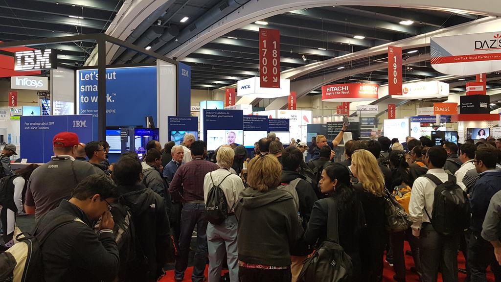marian_ng's tweet photo. Its been a great Day 1 @IBM booth #OOW18  thanks for coming by to hear about #cloud #blockchain #AI #systems https://t.co/EBHlUcnuf8