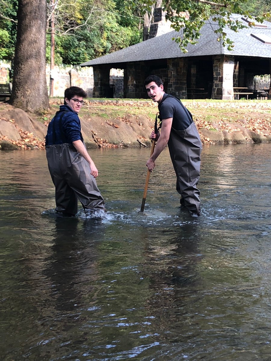 EcologyDude's tweet photo. Back at it again! This time we're in the Lehigh Canal and Monocacy Creek (Bethlehem, PA), collecting multiple benthic samples across a transect of each stream. Our goal? To collect as many macroinvertebrates as possible. We'll be analyzing them next week!

#ees152 https://t.co/zV1dduK3rV