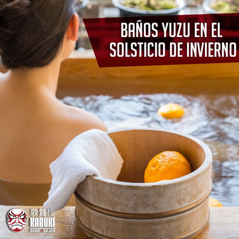 kabuki_ers's tweet photo. #ManualKabuki 📕 #Japón  Las frutas yuzu se agregan a los baños caseros y se celebran alrededor del 21 de diciembre de cada año para marcar el solsticio de invierno. Onsen resorts y ryokan lo utilizan como un evento promocional para atraer clientes. https://t.co/a0yAwRoCa7