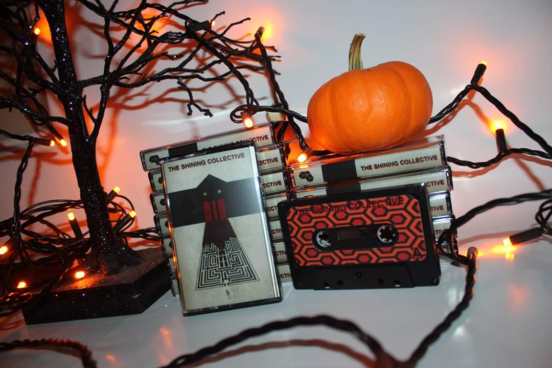 virtua94's tweet photo. Time to get #SPOOKY! Grab this limited edition tape of THE SHINING COLLECTIVE, featuring artists from @letstalkfigures just in time for #Halloween. Don't miss out on this #virtua94 exclusive item. 🎃🦇👻

https://t.co/skniATc0Xi https://t.co/3hrbvSW2up