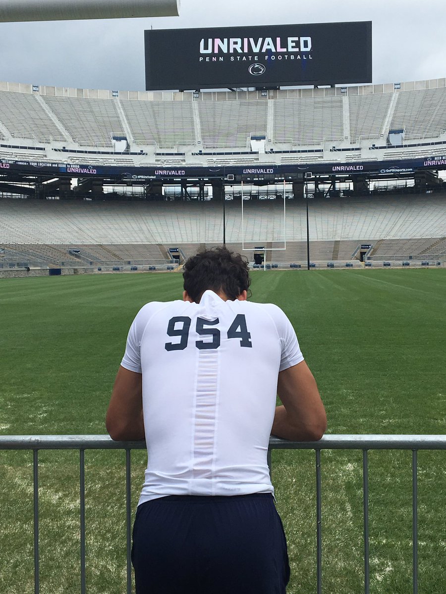 seb_costantini's tweet image. Humbled and Excited to have received a PWO to play at Penn State. Thank you @coachjfranklin and @Coach_Galiano for this amazing opportunity. #WeAre