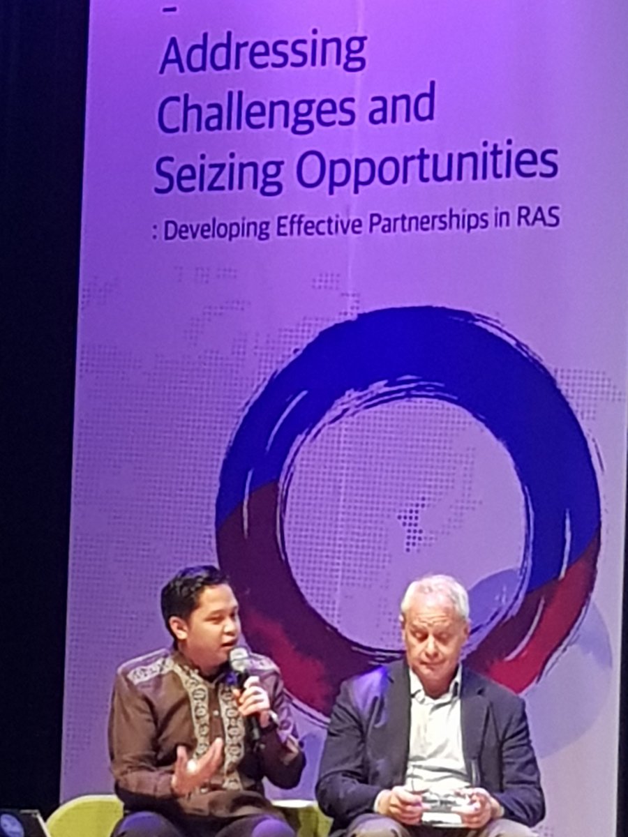 NgwenyaHlami's tweet photo. "We should stop thinking of youth as beneficiaries, but key partners even at high level policy dialogues"- @CANOneous #gfras2018 

@infogfras @afaasinfo https://t.co/oe6MFiTH1W