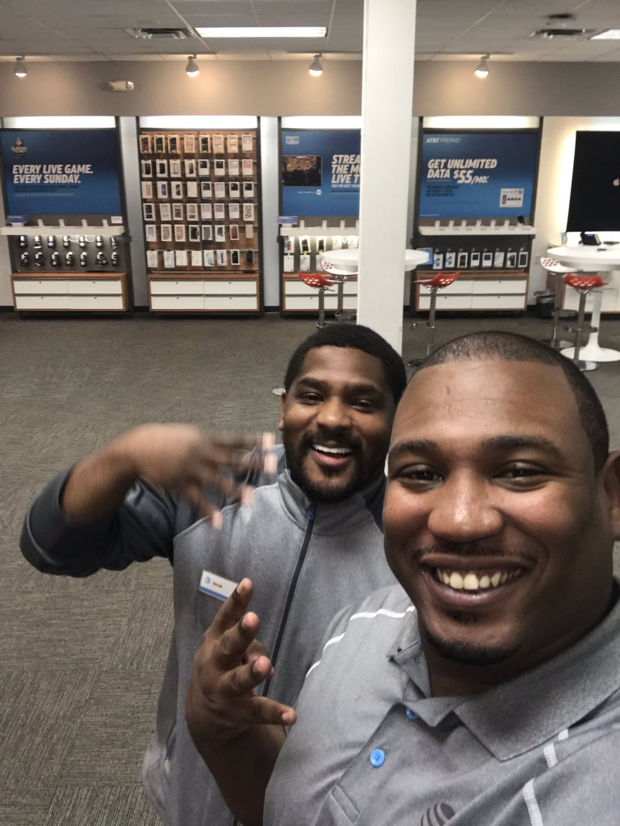 Closing the Business with Business!Thanks Derek 4 CRUshing It. Entertaining with 2 TV 2 B.B as well! <a href="/CraigStockASM/">Craig Stock</a> <a href="/ChrisSerina/">Christopher Serina</a> <a href="/AdamMRagab/">Adam M. Ragab</a> <a href="/404girl/">Betsy Francis</a>