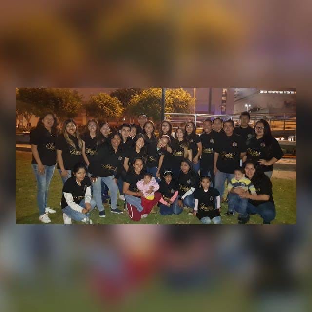 FiltroTeam's tweet photo. #teamdarcourtsinfiltro  ☺️ #TrabajoEnEquipo  #ClubOficial #ClubDefansOficial #DanielaDarcourt 💋😍 https://t.co/BjV1Yz6d7s