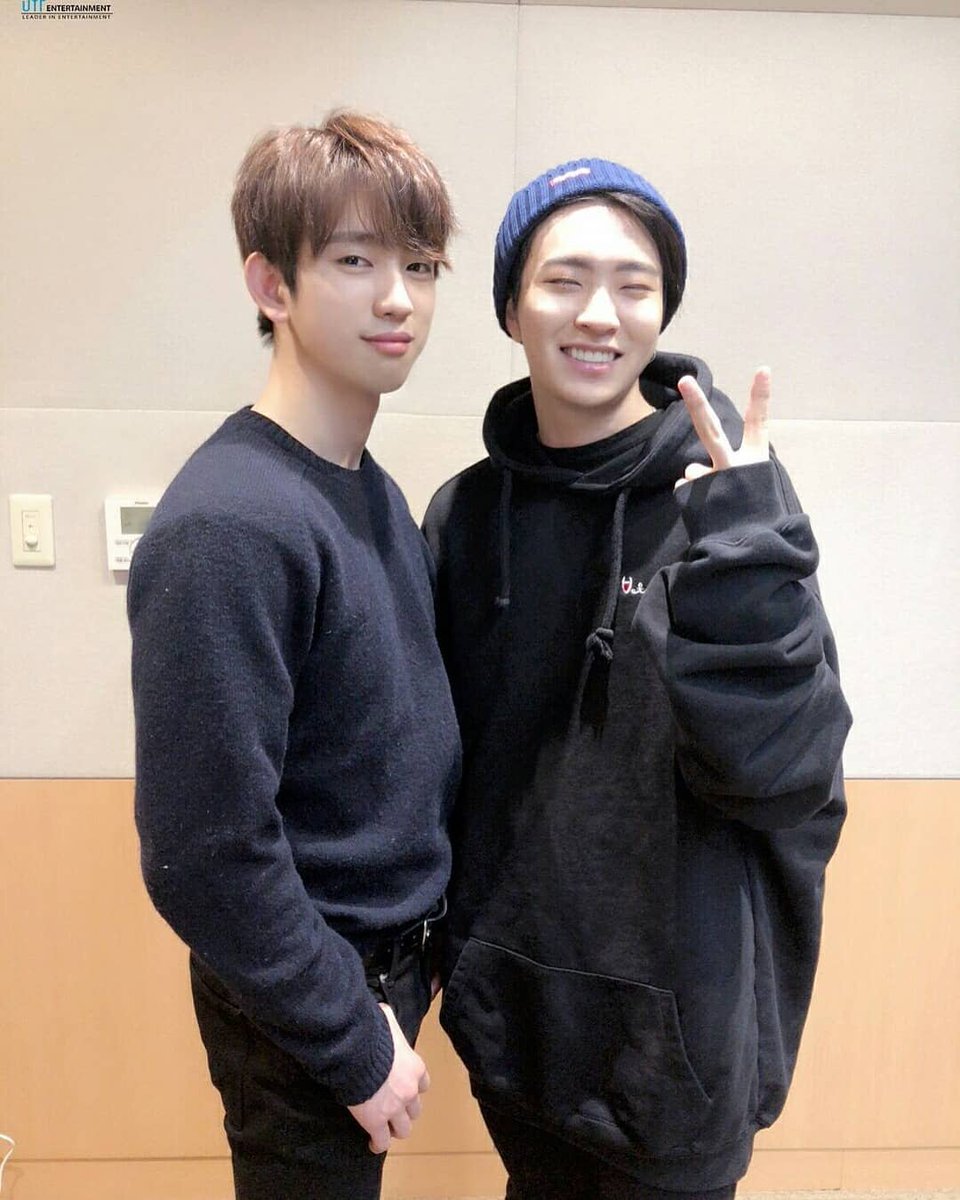 nan_mwj tweet picture