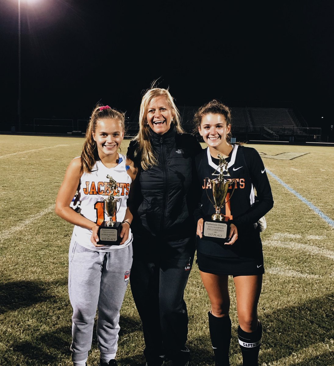 Even though she’s in 8th grade, the Rigual sisters were still able to secure the bag🏆 #runsinthefam #coachcory
