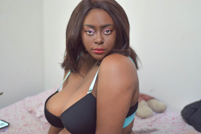 The Umber Angel’s pics and videos