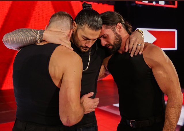 EmpireDean's tweet photo. @RomanFansite #ThankYouRoman We love you ❤️ #StrongRoman 💪💪 https://t.co/LdPsmKxyOz