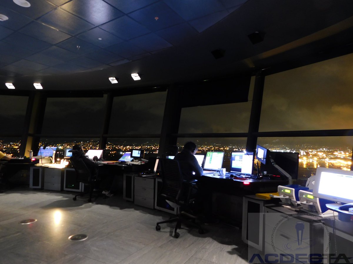 ACDECTAATC's tweet photo. ¡Aquí estamos! La #SeguridadAérea está garantizada. #FirstSafety #ControladoresOrganizados #ControladoresUnidos https://t.co/jD0m3Fpz9T