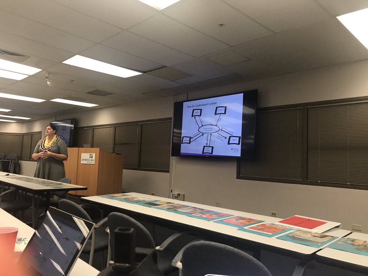 jamie_champagne's tweet image. Add #value as a #BA take things that are complex and make them simple @heatherM_M teaching a #contextDiagram BEFORE you dive in! #iiba #baot @iibahawaii