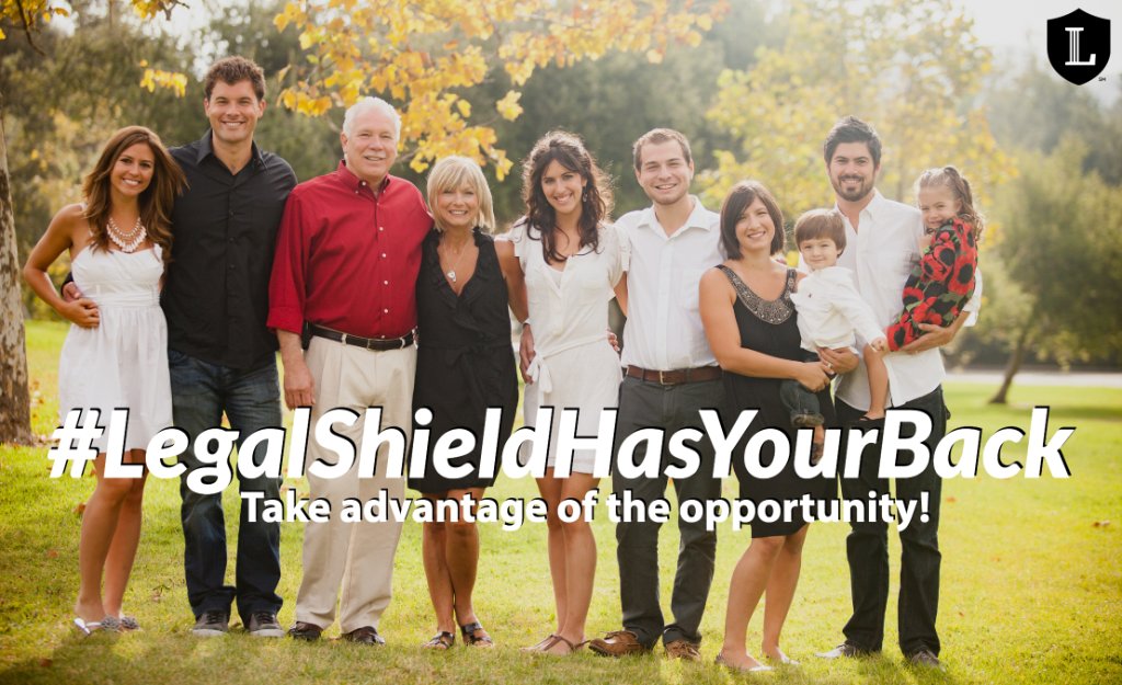 PPLSIOpp's tweet photo. Getting professional photos taken can be expensive...with the holidays coming up, LegalShield gives you the opportunity to allow us to pay for your family photos! THE MONEY IS REAL! #LegalShieldOpportunity! #LegalShieldHasYourBack https://t.co/bMQSr241NR