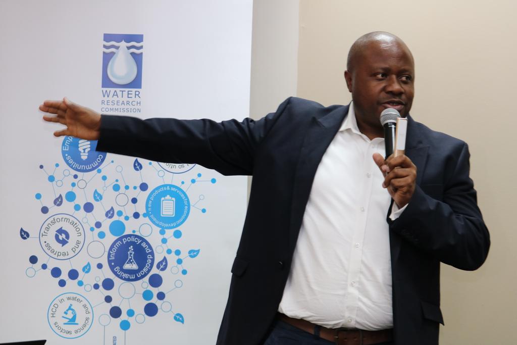 WaterResearchSA's tweet photo. The 4th industrial revolution...are young people ready? Dr Roche Mamabolo discussing the role of young people in the age of artificial intelligence #WRCYouthSummit2018 @VUT_Online https://t.co/l1JWIrbPj7
