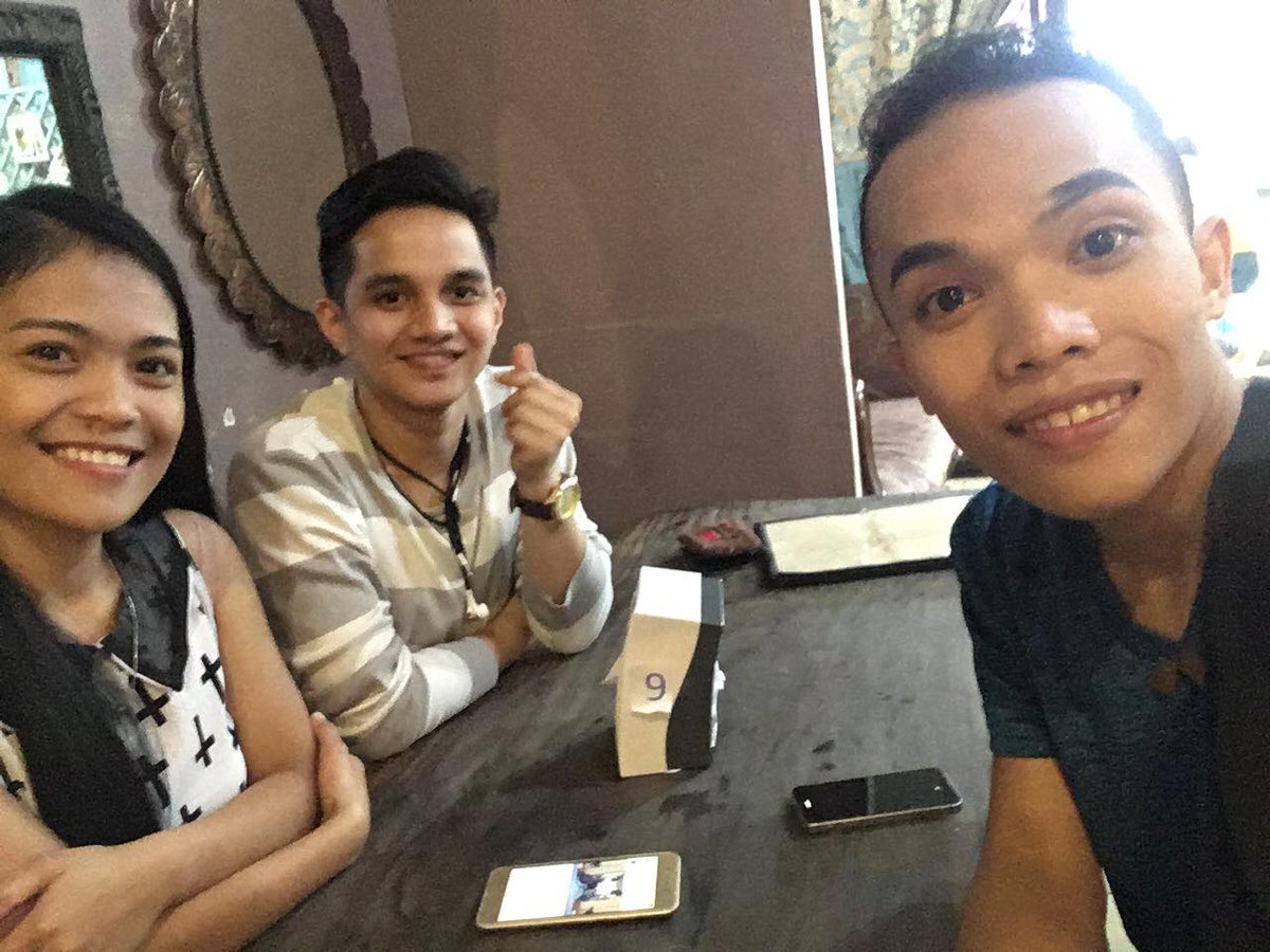 superdesay's tweet photo. Remember this pic kuya raf (nakastripe)?? Parang kailan lang gaingon ka sa amoa nga hope matuman nato tanan atong mga goals.. Months after, natuman rajud (imuha)! CONGRATS kuya! So proud of youππ! #CPAOctober2018 https://t.co/KoPRk0oNQC